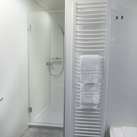 neueshotel_Bad_4_900