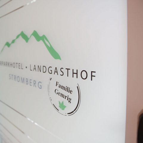 neueshotel_Eingangsbereich_1_900