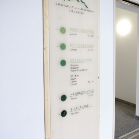 neueshotel_Eingangsbereich_6_900